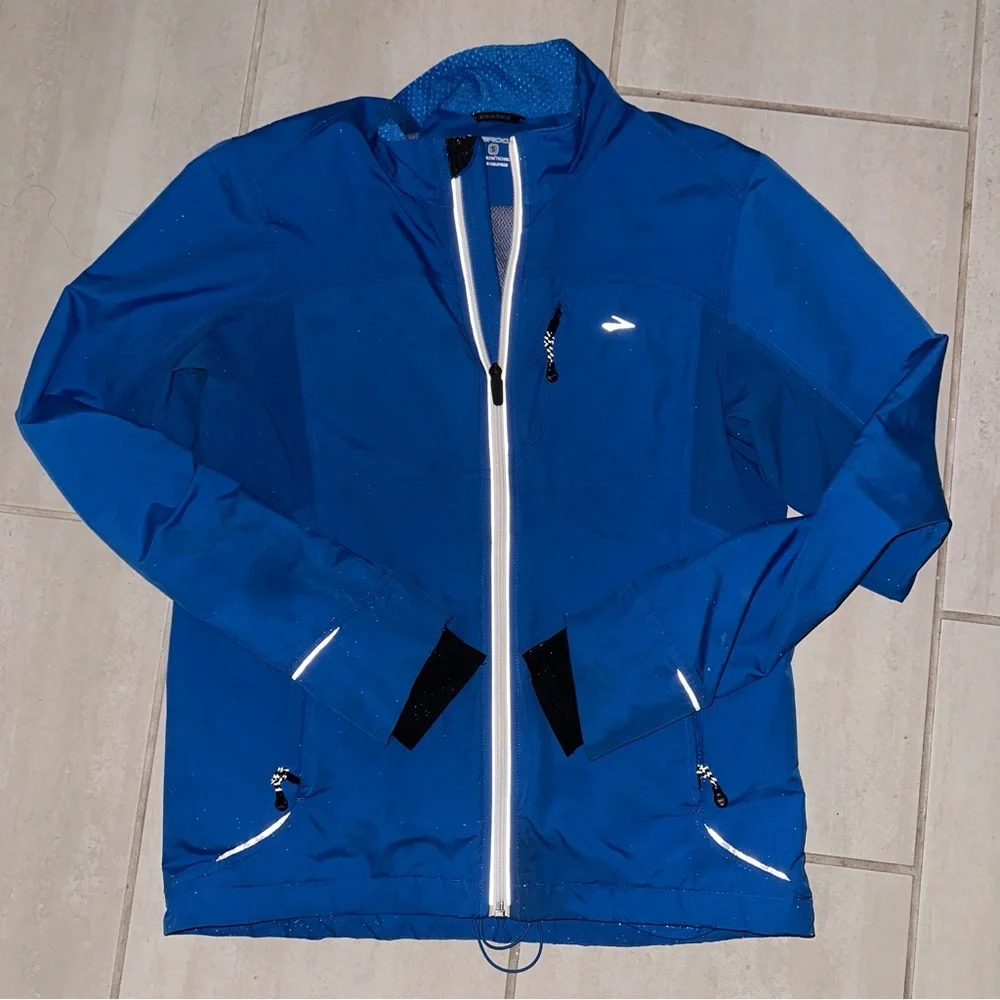 Brooks Reflective Running Jacket EUC Size Small - Picture 5 of 5